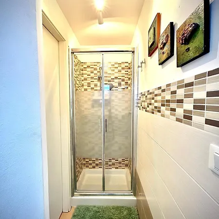 Casa Malu, Corso Italia Ac * Piombino